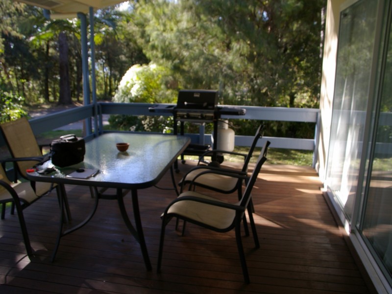 1 Oakes Street, Coochiemudlo Island QLD 4184