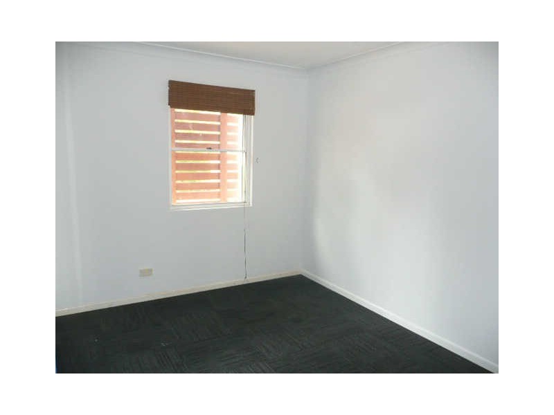 2 Moonah Street, Coochiemudlo Island QLD 4184