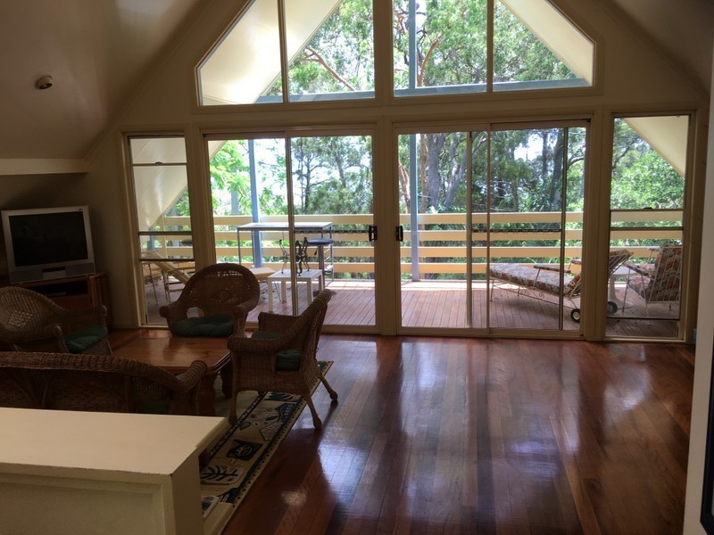 210 Victoria parade, Coochiemudlo Island QLD 4184