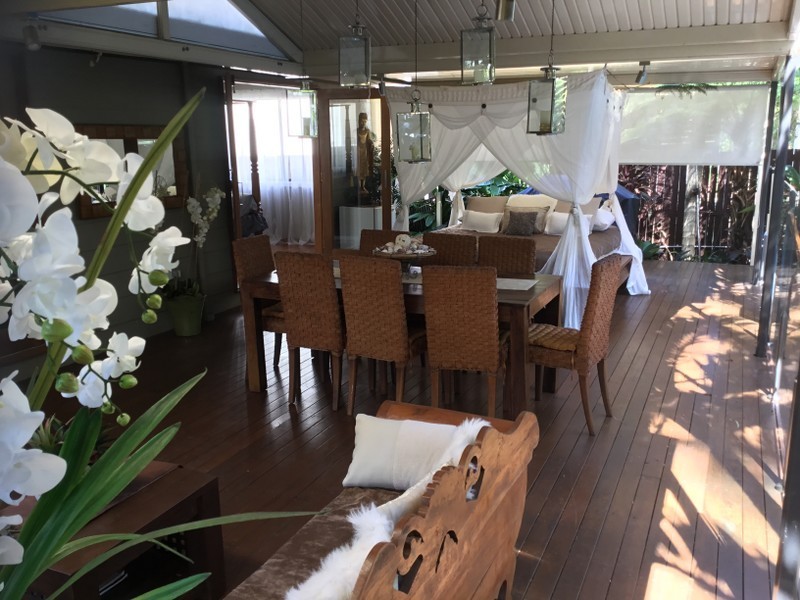 6 Carefree street, Coochiemudlo Island QLD 4184