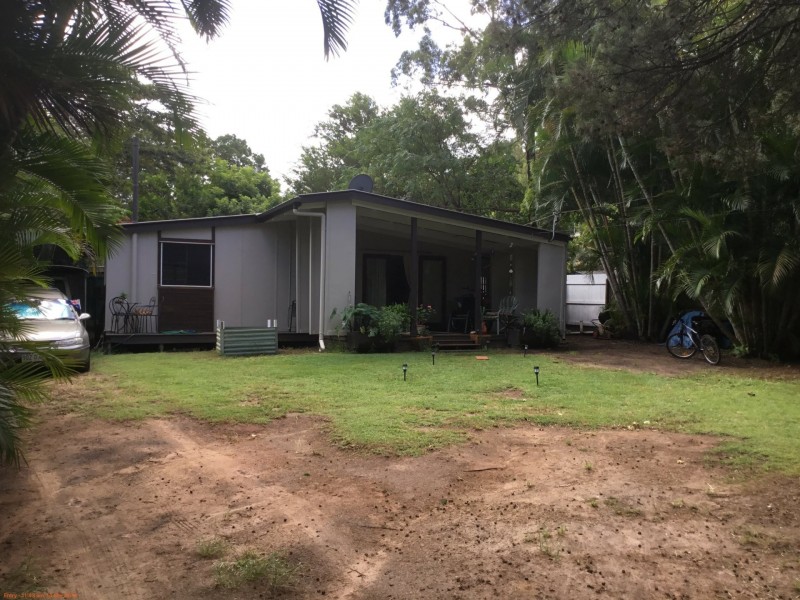 20 Merindah Street, Coochiemudlo Island QLD 4184