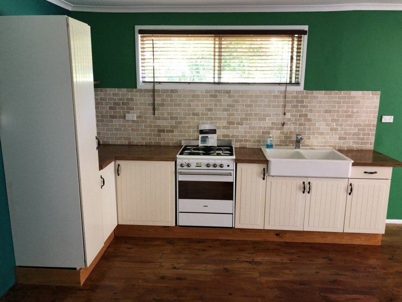3 WELSBY STREET, Coochiemudlo Island QLD 4184
