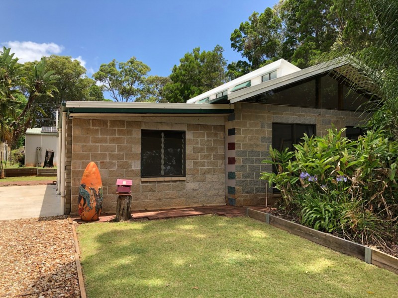 3 Mareela Street, Coochiemudlo Island QLD 4184