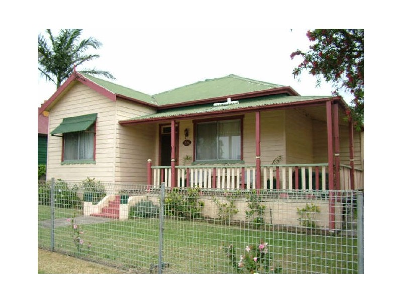 18 Mitchell Road, Woonona NSW 2517