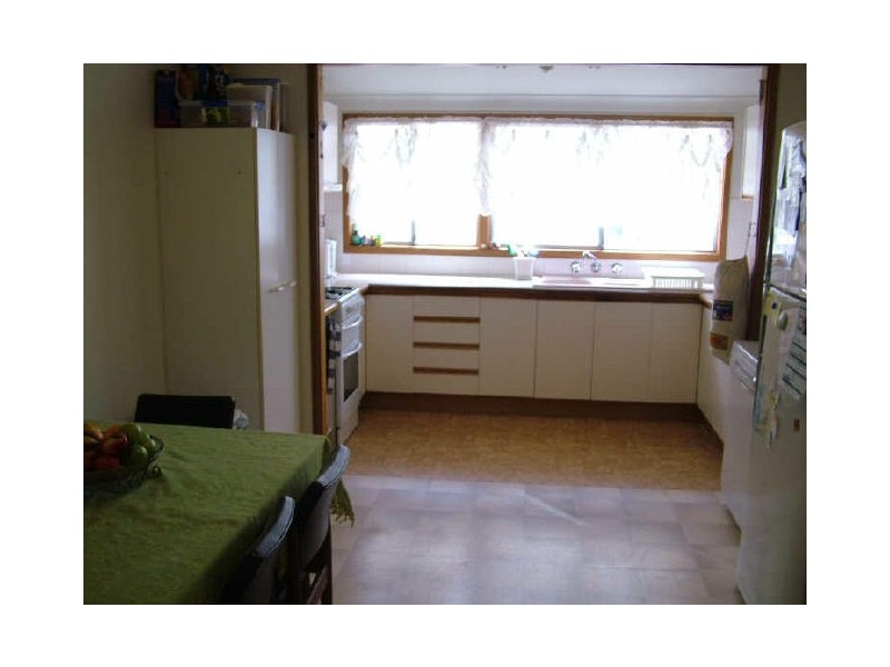 18 Mitchell Road, Woonona NSW 2517