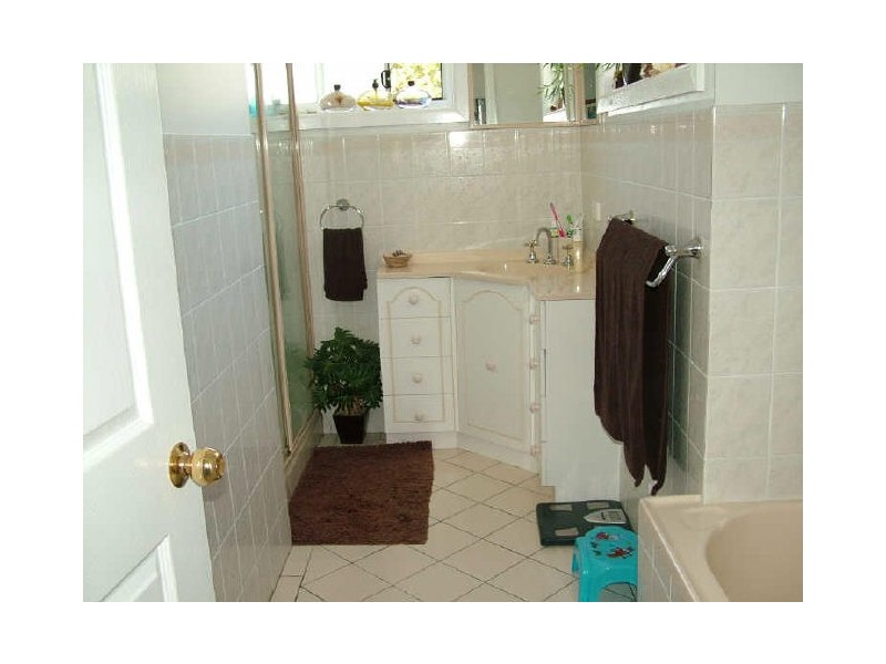 4 Gwyther Avenue, Bulli NSW 2516