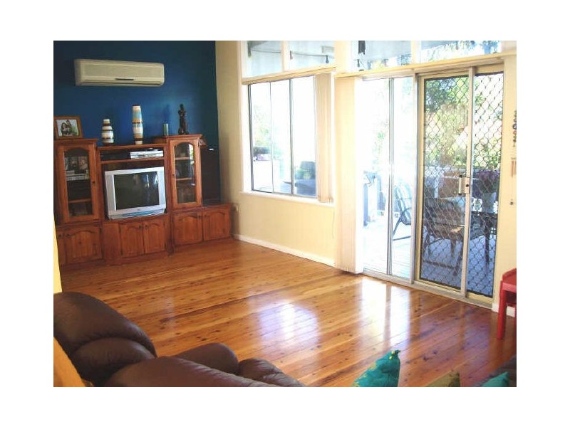 21 Joseph Street, Woonona NSW 2517