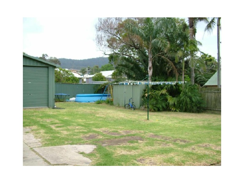 18 Mitchell Road, Woonona NSW 2517