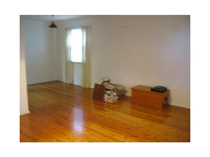 31 Hutton Avenue, Bulli NSW 2516