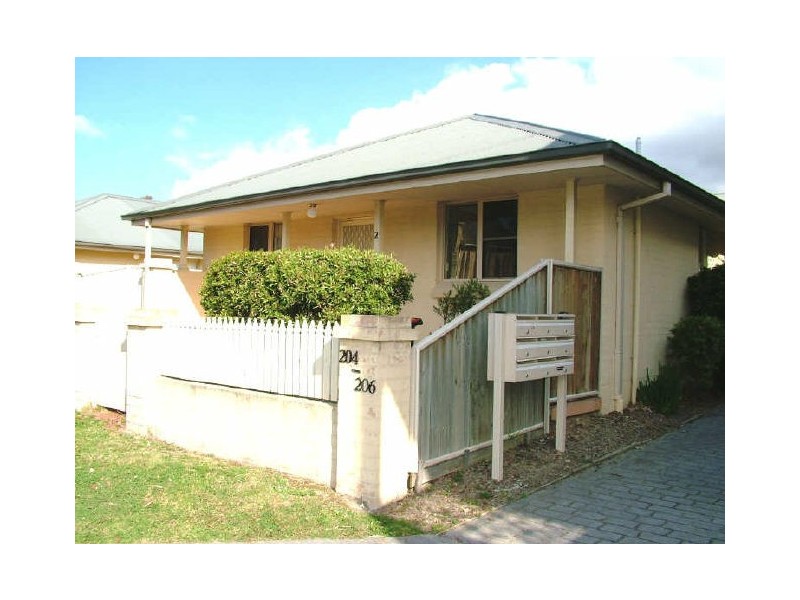 2/204-206 Princes Highway, Bulli NSW 2516