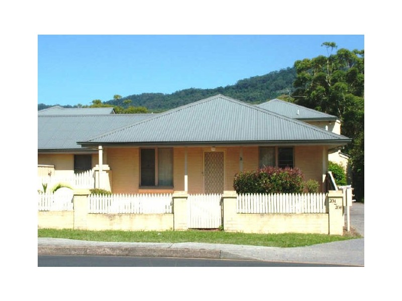 2/204-206 Princes Highway, Bulli NSW 2516