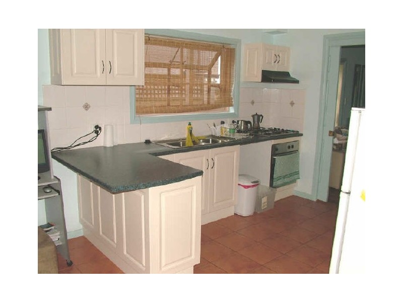 6 Victoria Lane, Woonona NSW 2517