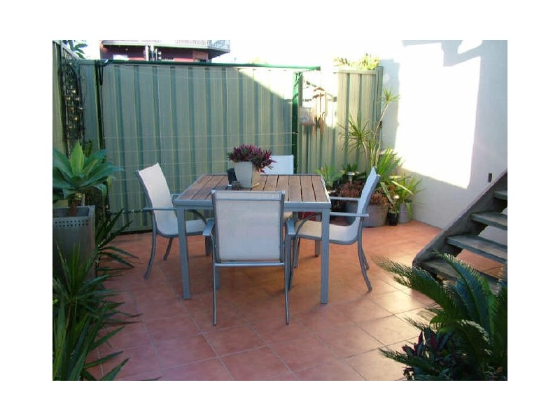 1/232-234 Princes Highway, Bulli NSW 2516