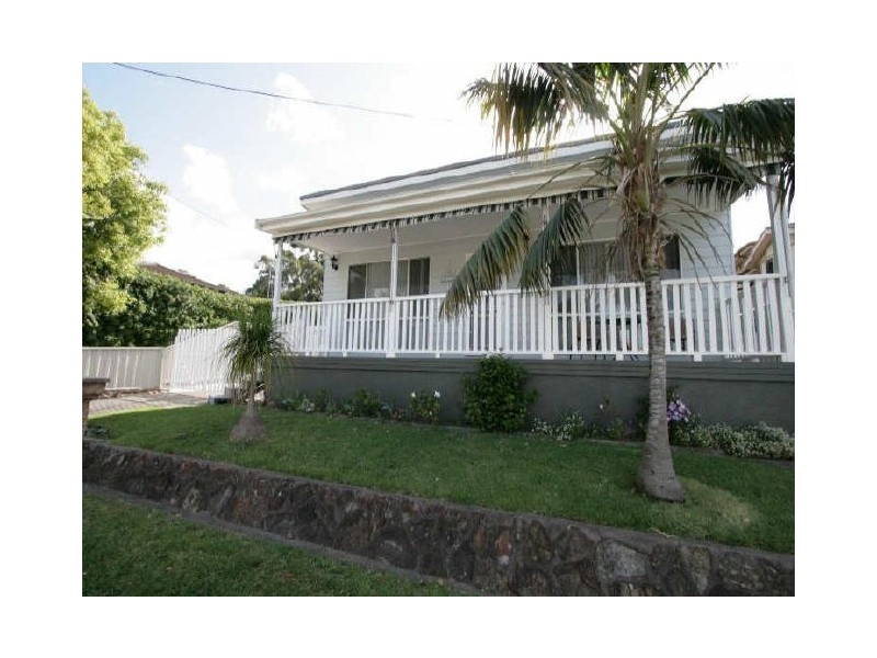 4 Gwyther Avenue, Bulli NSW 2516