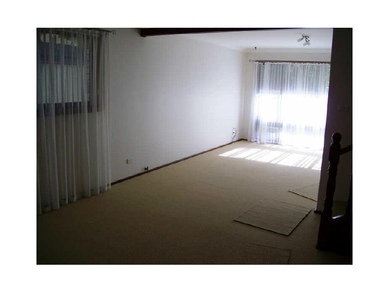 8/10 Ball Street, Woonona NSW 2517