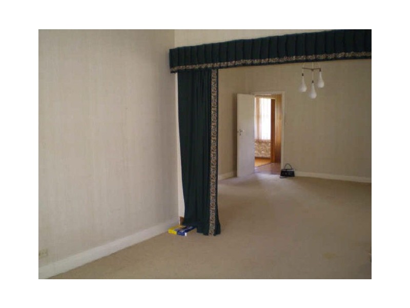 35 Owen Street, Bulli NSW 2516