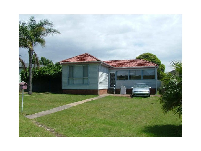 31 Bass Street, Barrack Heights NSW 2528