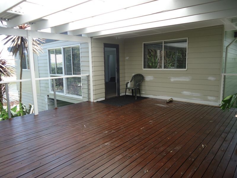 98 Lowanna Avenue, Forresters Beach NSW 2260