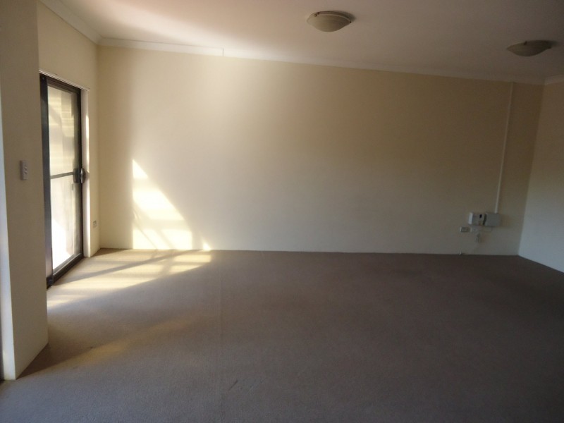 9/61 Donnison Street West, Gosford NSW 2250