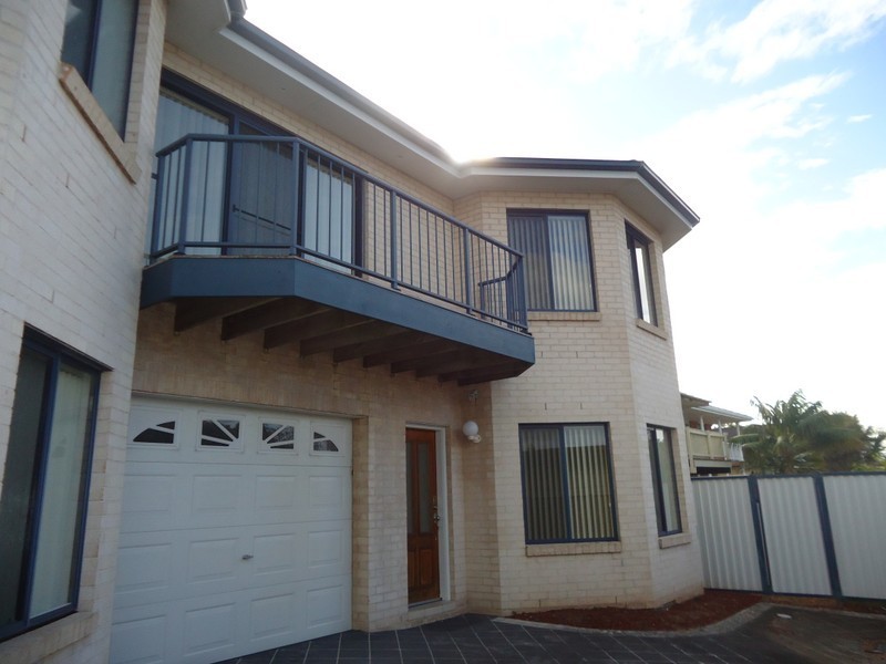 3/139 Ocean Parade, Blue Bay NSW 2261
