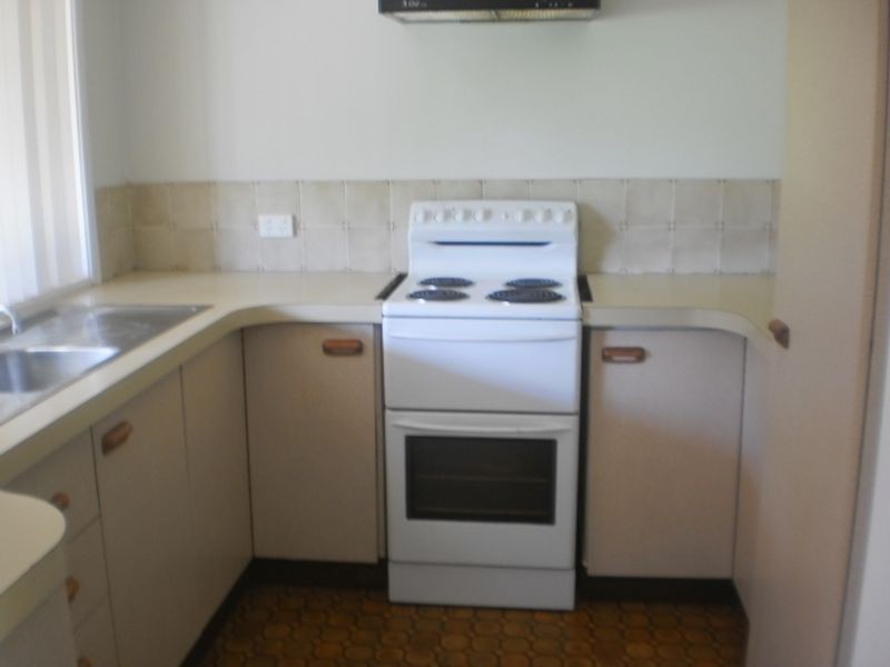 11 Pendant Parade, Killarney Vale NSW 2261