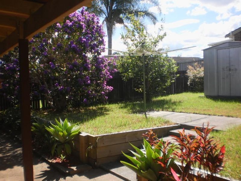 11 Pendant Parade, Killarney Vale NSW 2261