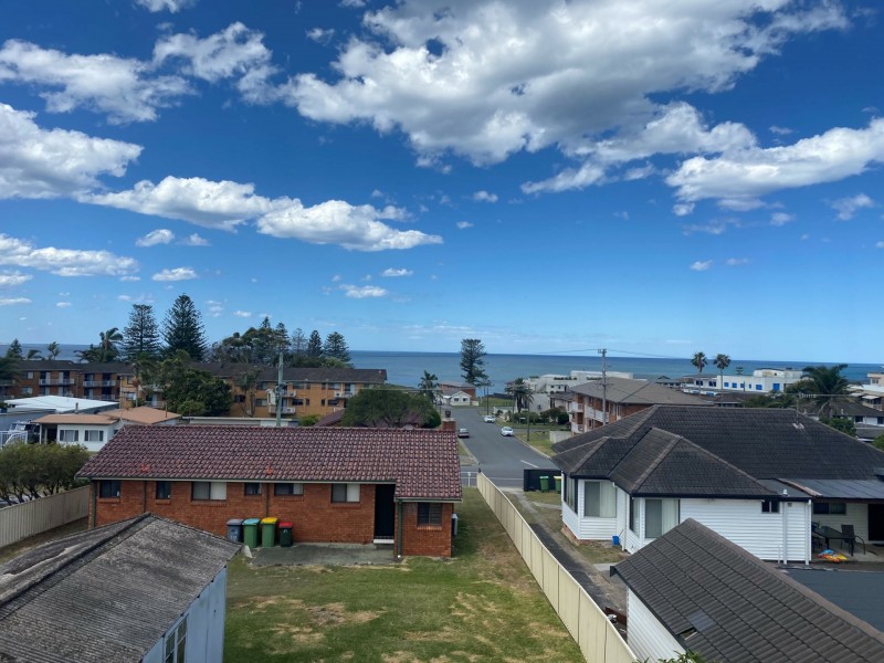 8/30 Benelong Street, The Entrance NSW 2261