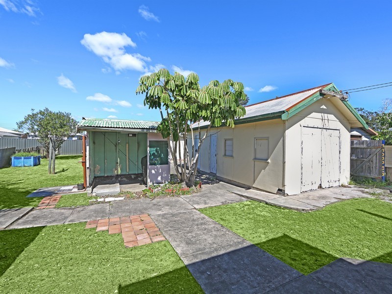 37 Coogee Avenue, The Entrance North NSW 2261