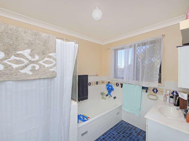 37 Bondi Road, The Entrance North NSW 2261