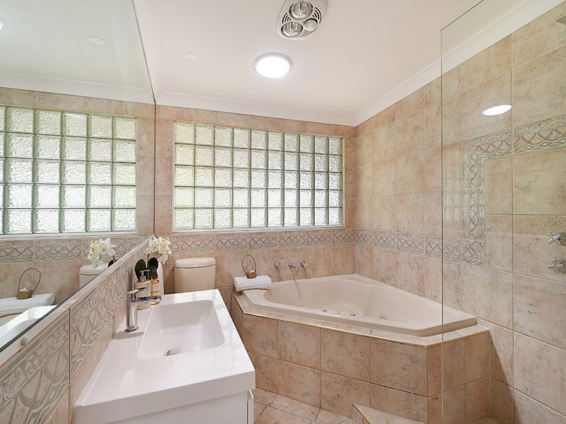 123 Lakin Street, Bateau Bay NSW 2261