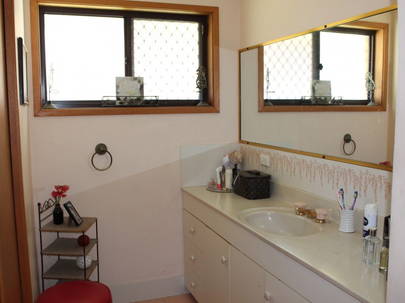 17 Bay Road, The Entrance NSW 2261