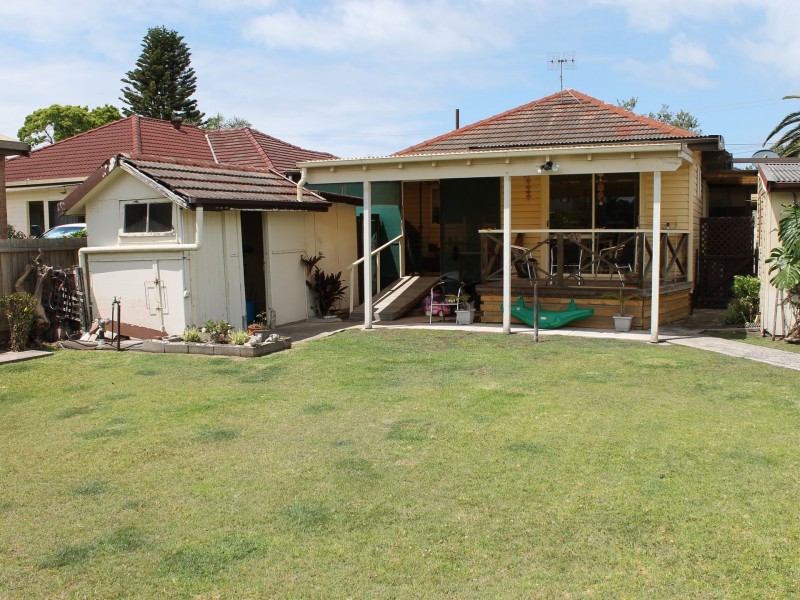 82 Pacific Street, Long Jetty NSW 2261