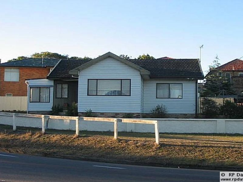 88 Oakland Avenue, The Entrance NSW 2261