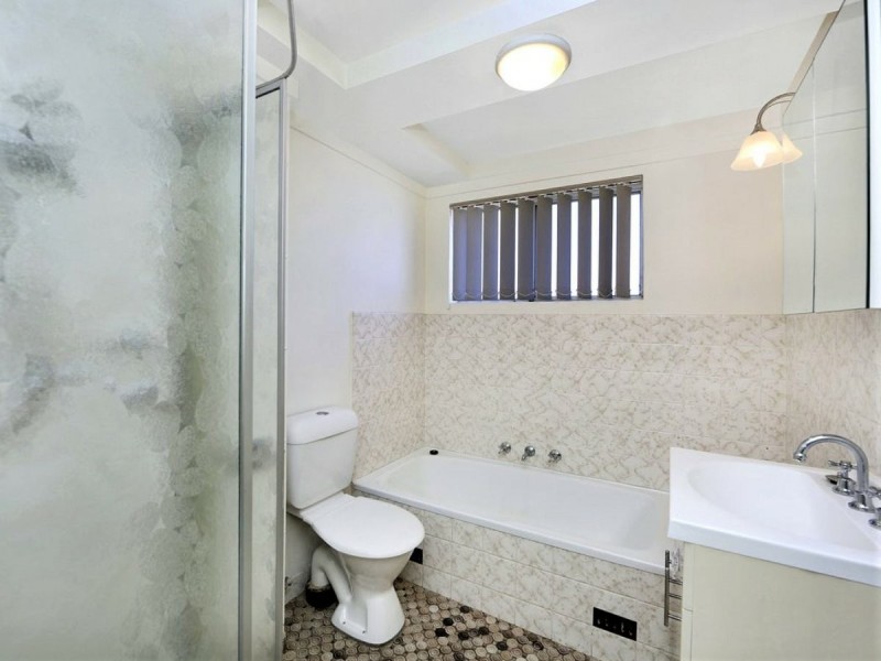 1/57 Bay Road, Blue Bay NSW 2261