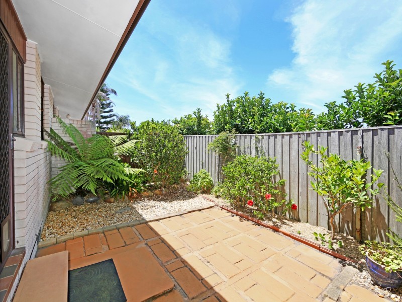 2/4-8 The Crescent, Blue Bay NSW 2261