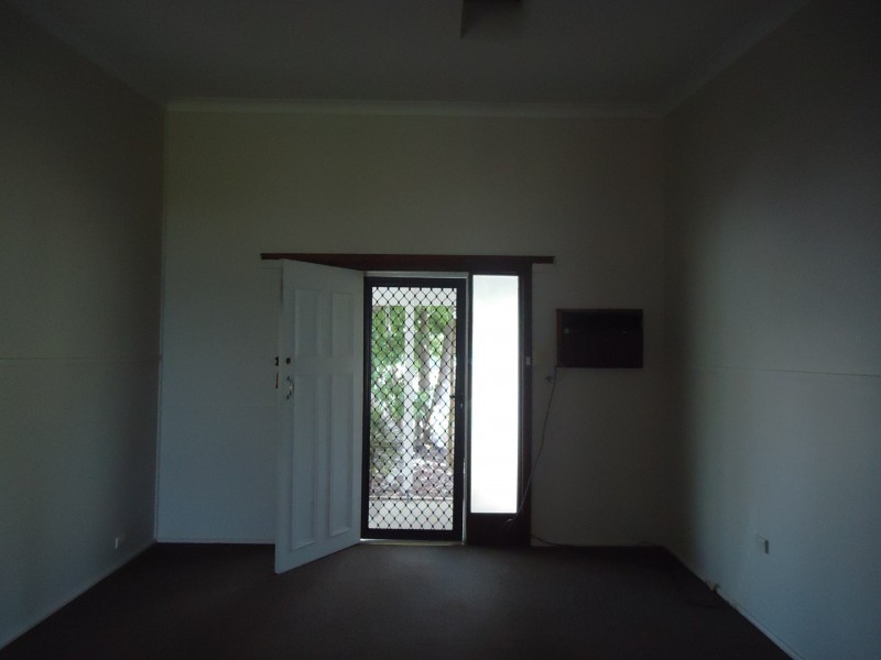 239 Lakedge Avenue, Berkeley Vale NSW 2261