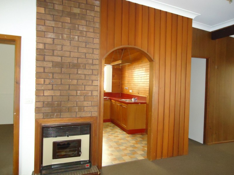 239 Lakedge Avenue, Berkeley Vale NSW 2261