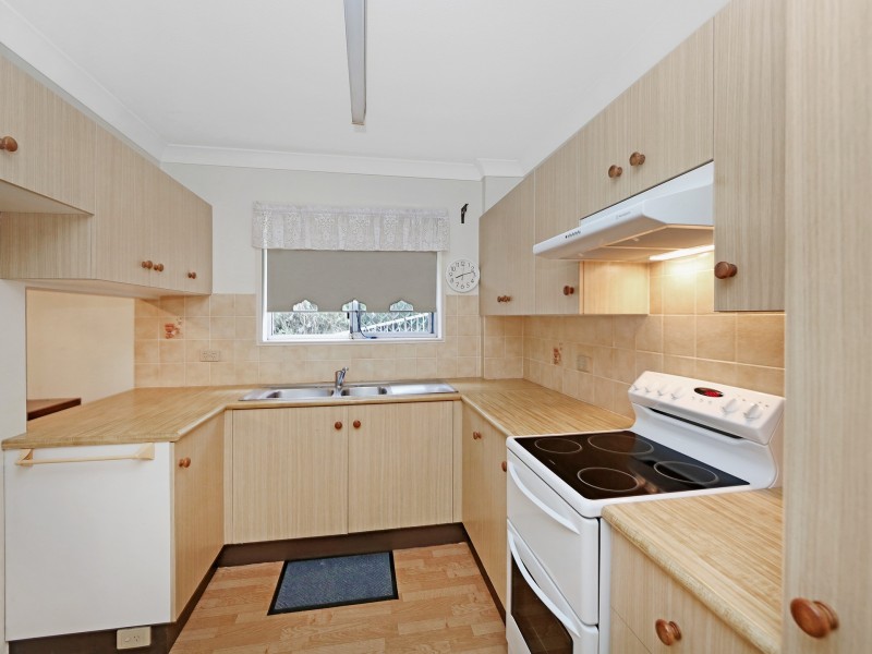 206/15 Lorraine Avenue, Berkeley Vale NSW 2261