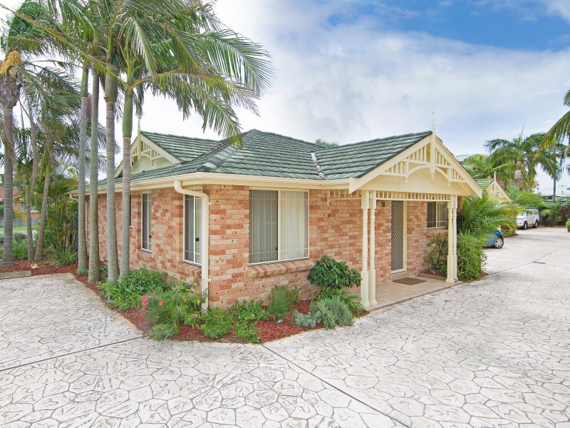 1/2-4 Yethonga Avenue, Blue Bay NSW 2261