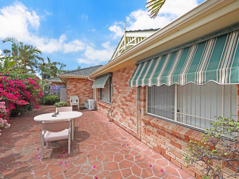 1/2-4 Yethonga Avenue, Blue Bay NSW 2261