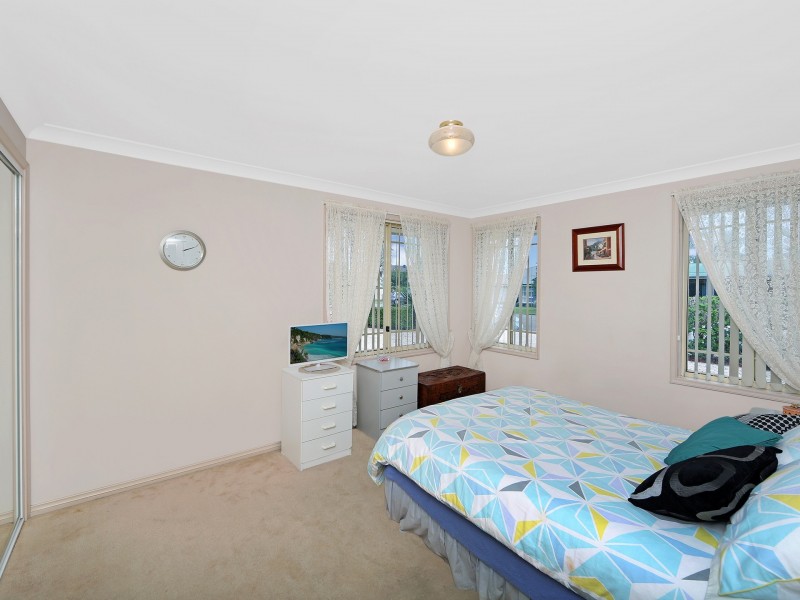 1/2-4 Yethonga Avenue, Blue Bay NSW 2261