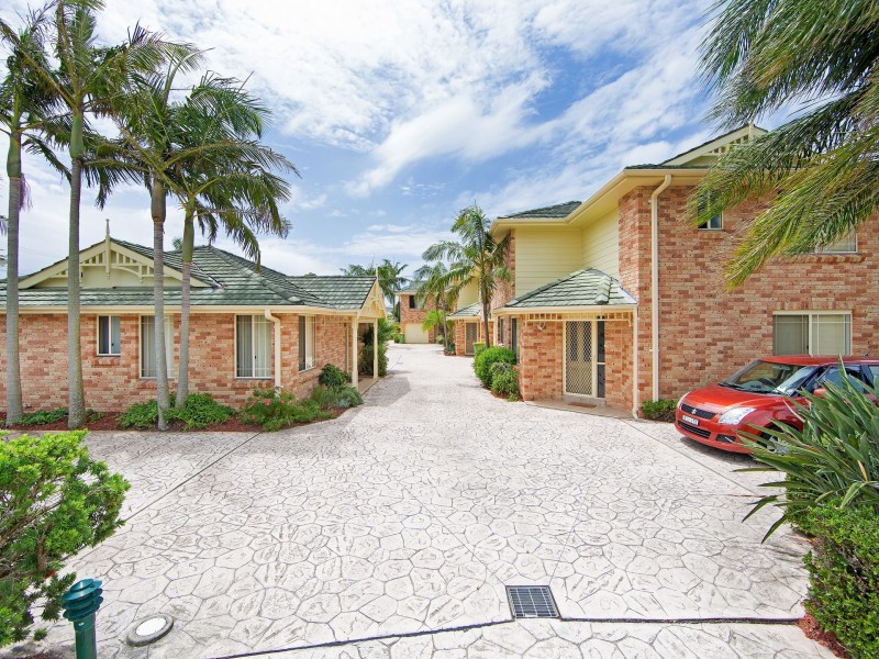 1/2-4 Yethonga Avenue, Blue Bay NSW 2261