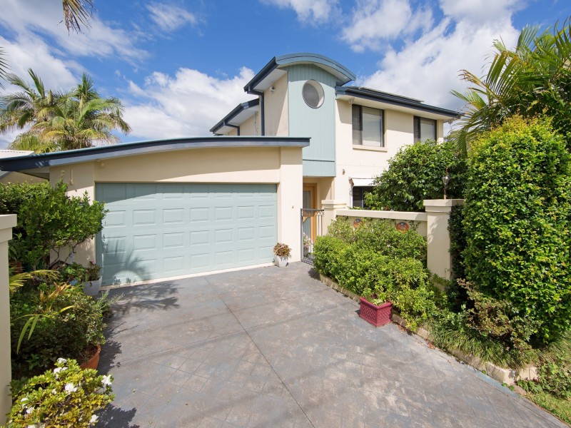 19 Point Street, Bateau Bay NSW 2261