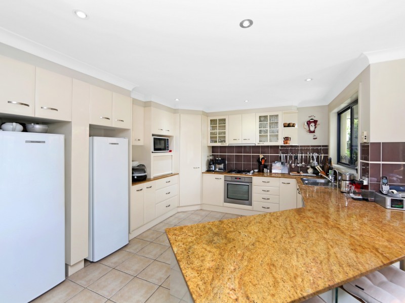 19 Point Street, Bateau Bay NSW 2261