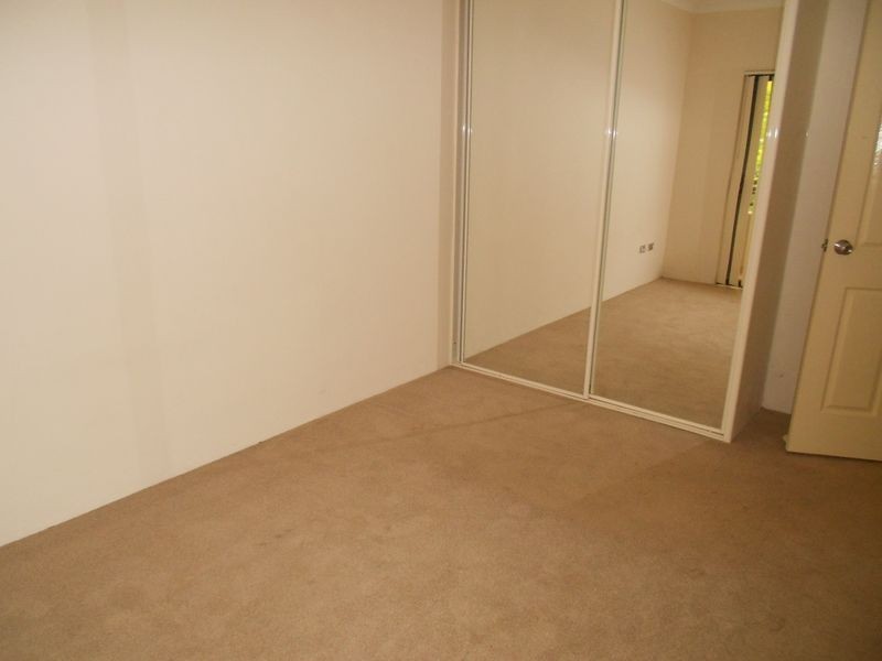 4/61 Donnison Street, Gosford NSW 2250