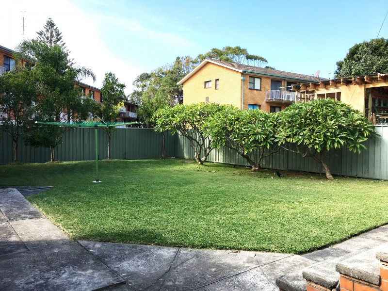 12 Bay Road, The Entrance NSW 2261