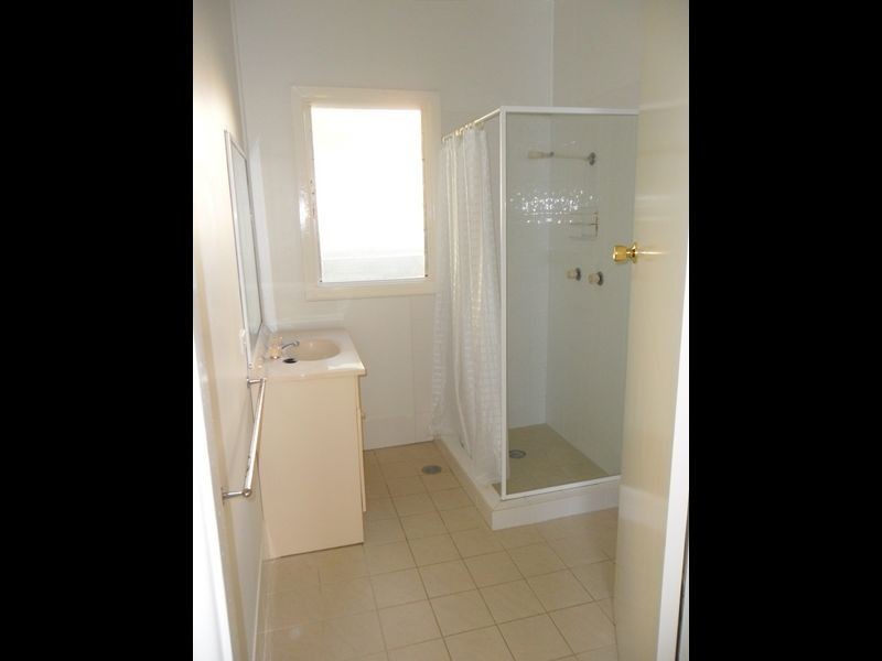 1/5 Rickard Street, Bateau Bay NSW 2261