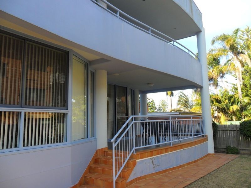 2/13 Yamba Street, The Entrance NSW 2261