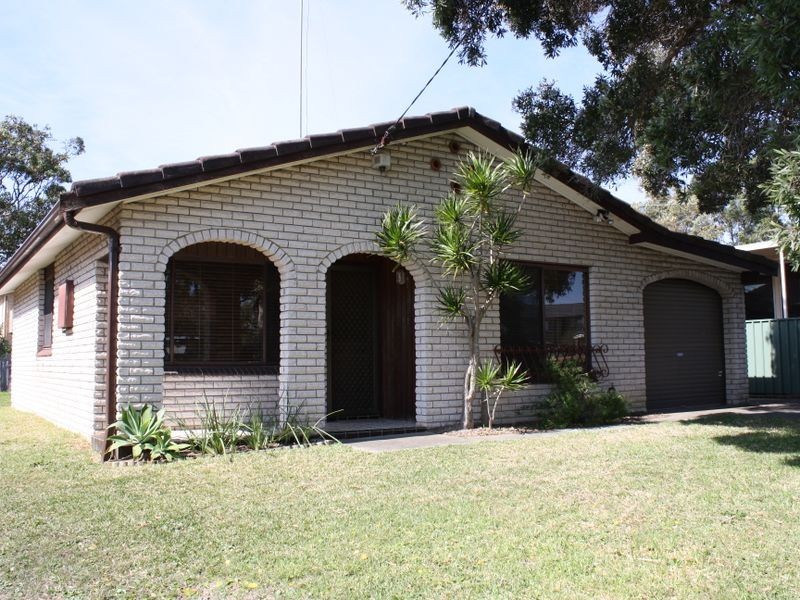 76 Oakland Avenue, The Entrance NSW 2261