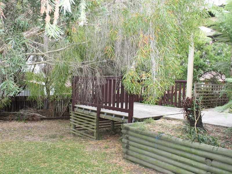 2 Sherwood Close, Bateau Bay NSW 2261